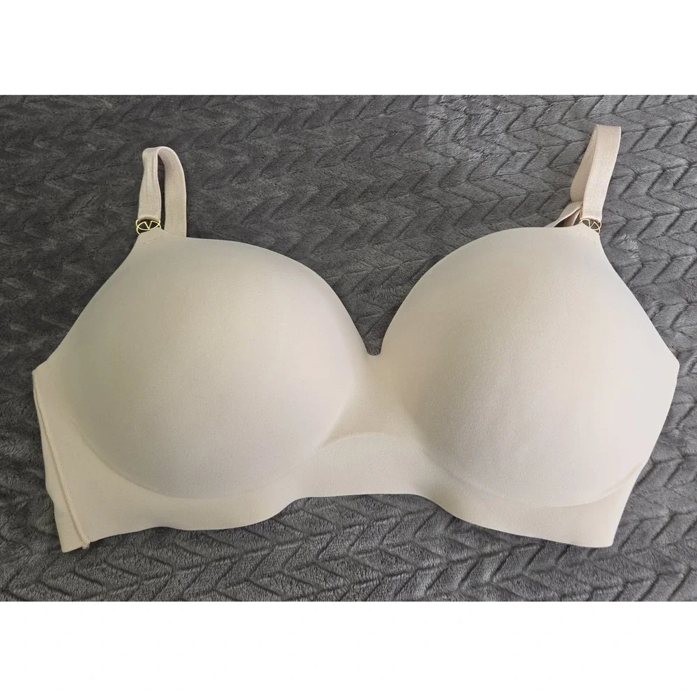 Victoria's Secret Dream Angels Padded No Wire Wireless Bra Beige Nude 40DD